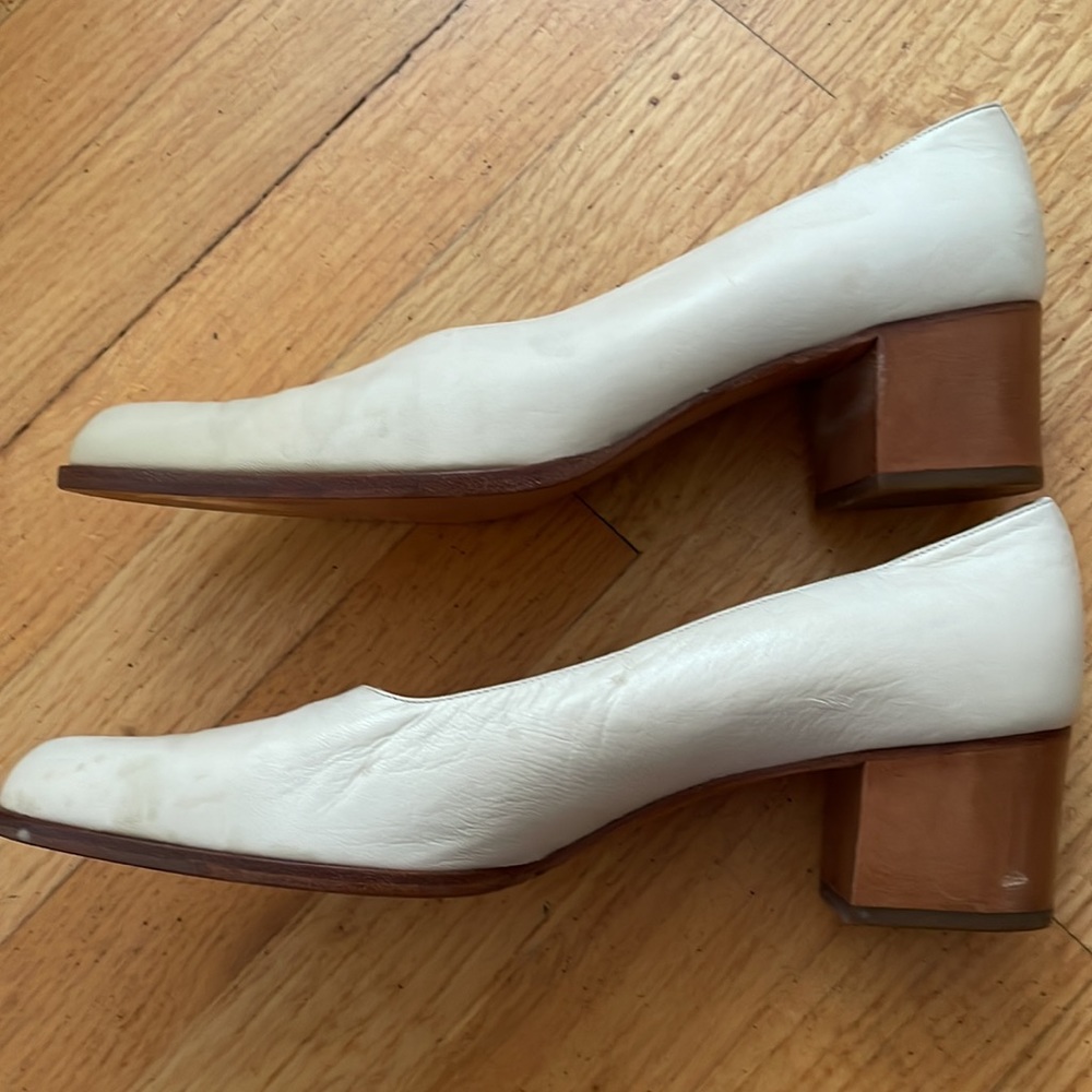 Ralph Lauren bone leather pumps size 10 medium